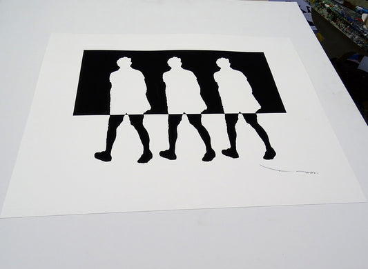 Tehos - Three walking men B02